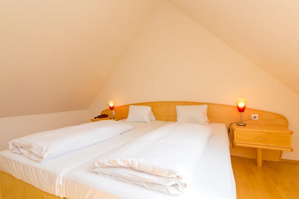 Landhotel Groggerhof Obdach Exteriör bild